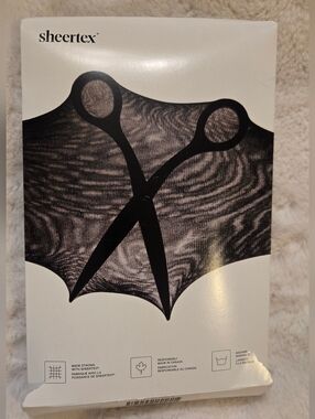 Sheertex Classic Semi Opaque Rip Resist Tights Eggplant Size Medium New